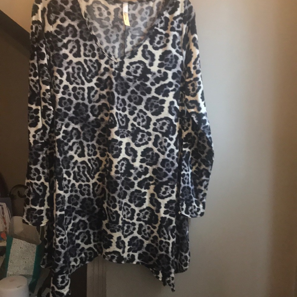 Long V-neck leopard print jersey - Picture 3 of 3